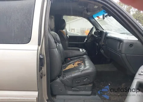 2000 Chevrolet Silverado 1500 Ls from USA, damaged, VIN 2GCEC19T3Y1102179